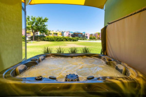 Romantic Apt Hot Tub & Pool